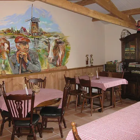 Daire Weibos B&B Camperplaats Schijndel