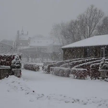 Weibos B&B Camperplaats Daire