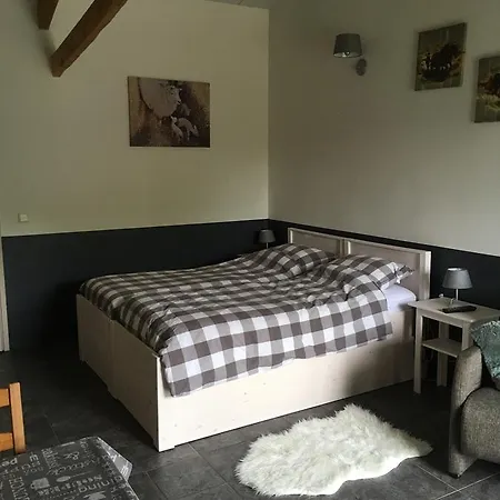 Apartment Weibos B&B Camperplaats