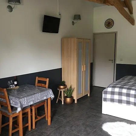 Weibos Camperplaats * Schijndel