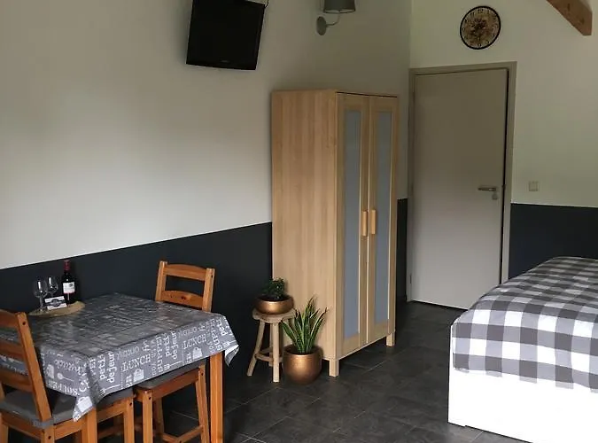 Weibos B&B Camperplaats * Schijndel